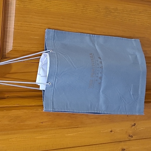 RARE...  The Peninsula Beijing newspaper holder - Picture 1 of 3